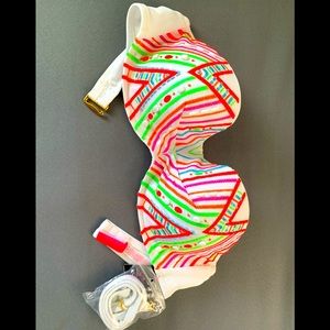 Women’s swimsuit bikini top, never worn! Size 34 D